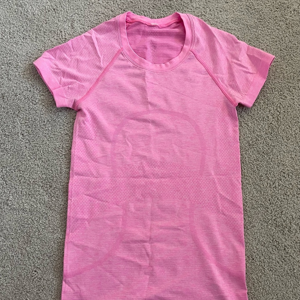Lululemon Swiftly Tech | Size 2 | Pink